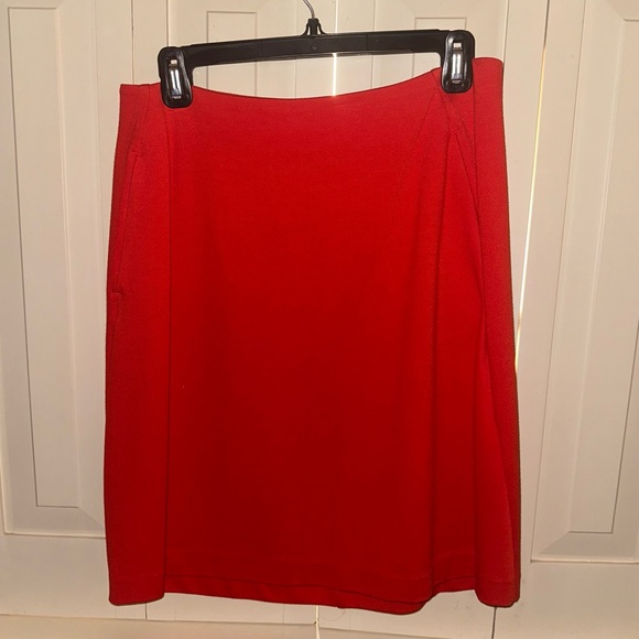 CAbi Red Pencil Skirt with (unopened) Pockets, back button & zipper closure EUC - Picture 1 of 4